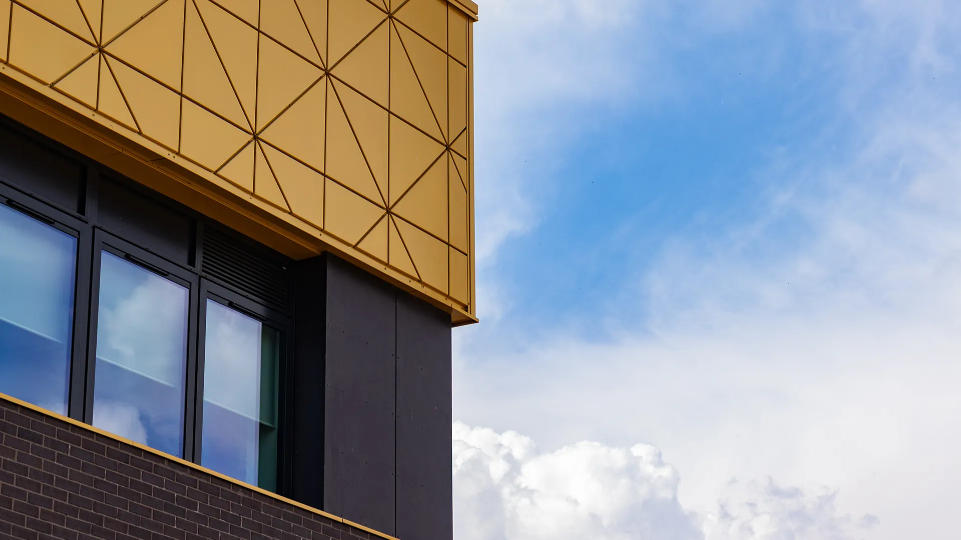 Wrexham Uni Equitone