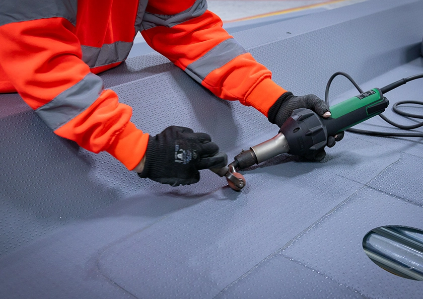 Heat weilding Insulated gutters